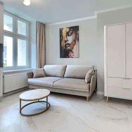 Dziewanowskiego Apartment *